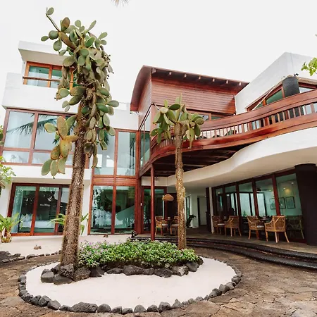 Villa Escalesia Galapagos Waterfront Hotel-2